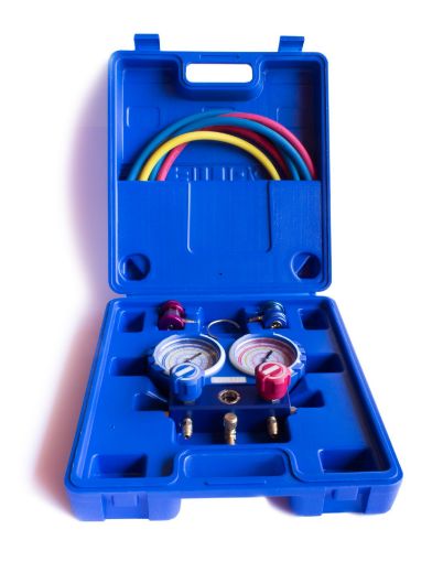 Slika MANOMETAR U KOFERU SA CREVIMA ZA AUTO KLIME R 134A VALUE  VMG-2-R134A